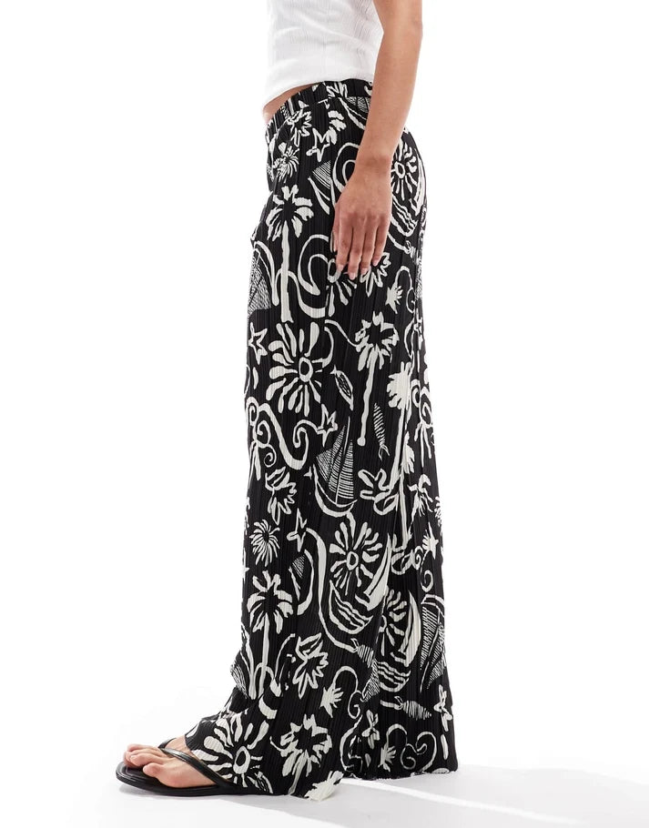 Vero Moda high waist wide leg plisse trouser in tropical conversational print