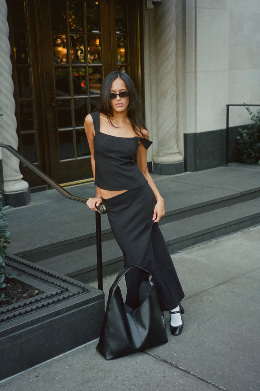 Woven Fitted Midi Skirt