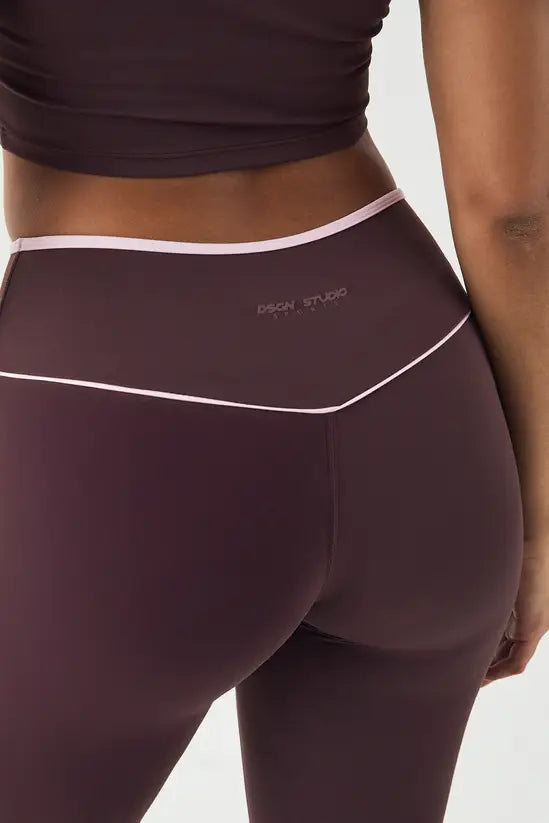 DSGN Studio DSGN Studio Sports Sculpt Contrast Piping High Waist Legging