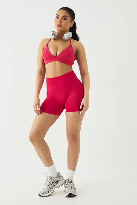 DSGN Studio - Sport Contour Bum Scrunch Seamless Short and sports bra SET
