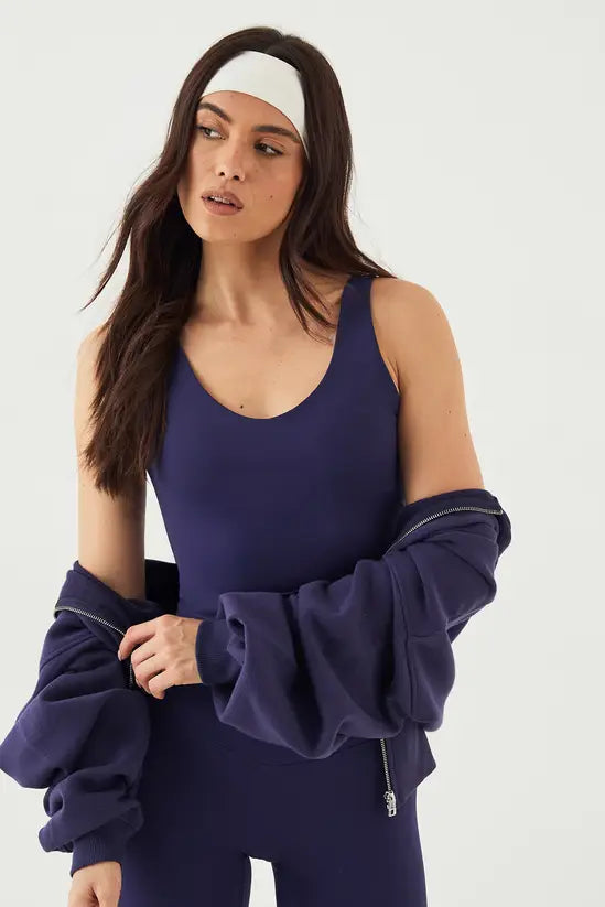 DSGN Studio Sculpt Longline Plunge Sports Bra