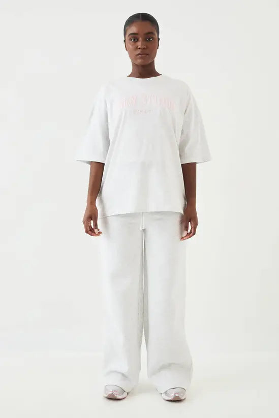 DSGN Studio Applique Oversized T-Shirt