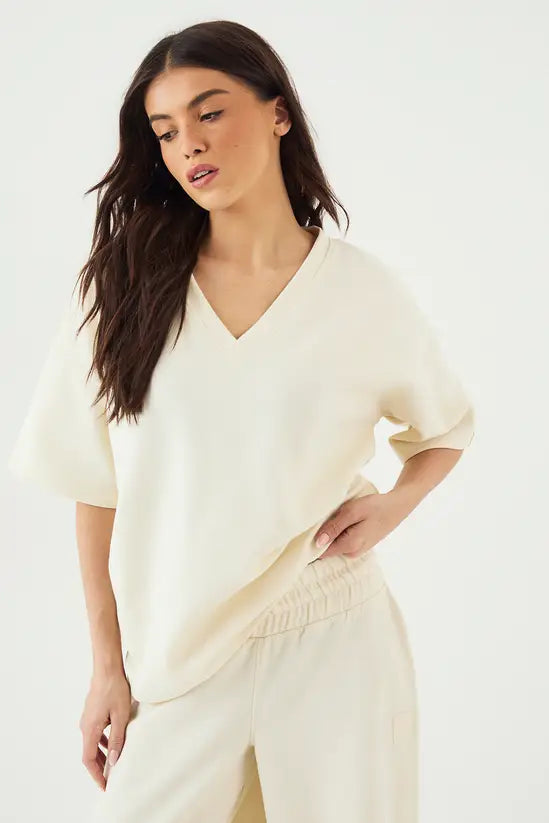 DSGN Studio Interlock V Neck Oversized T-Shirt