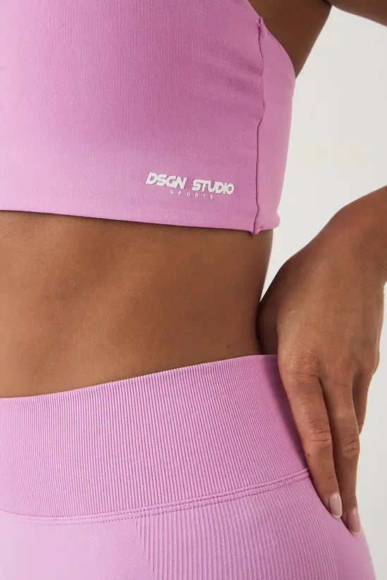 DSGN Studio Sport Contour Seamless Twist Back Padded Sports Bra
